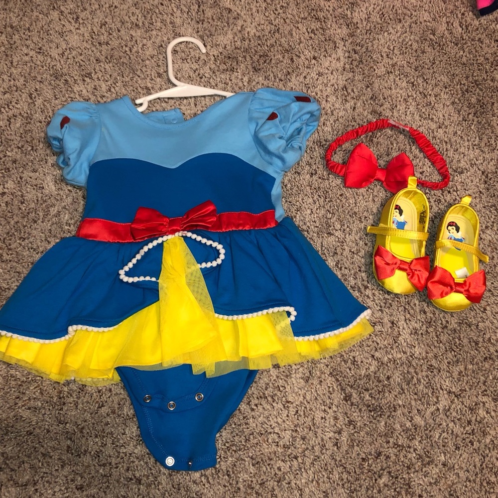 Disney Snow White Costume